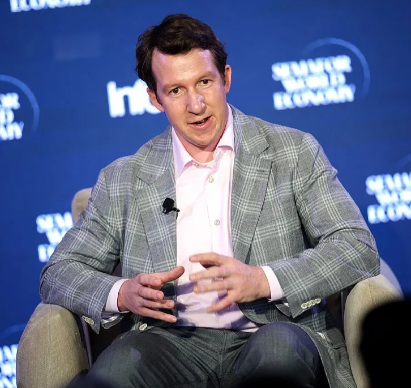 Anthropic-in həmtəsisçisi Jack Clark “Mythos” modeli barədə Donald Trump administrasiyasına məlumat verildiyini təsdiqlədi